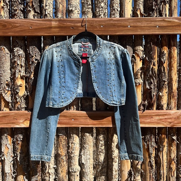 Cropped jean jacket - Picture 1 of 10